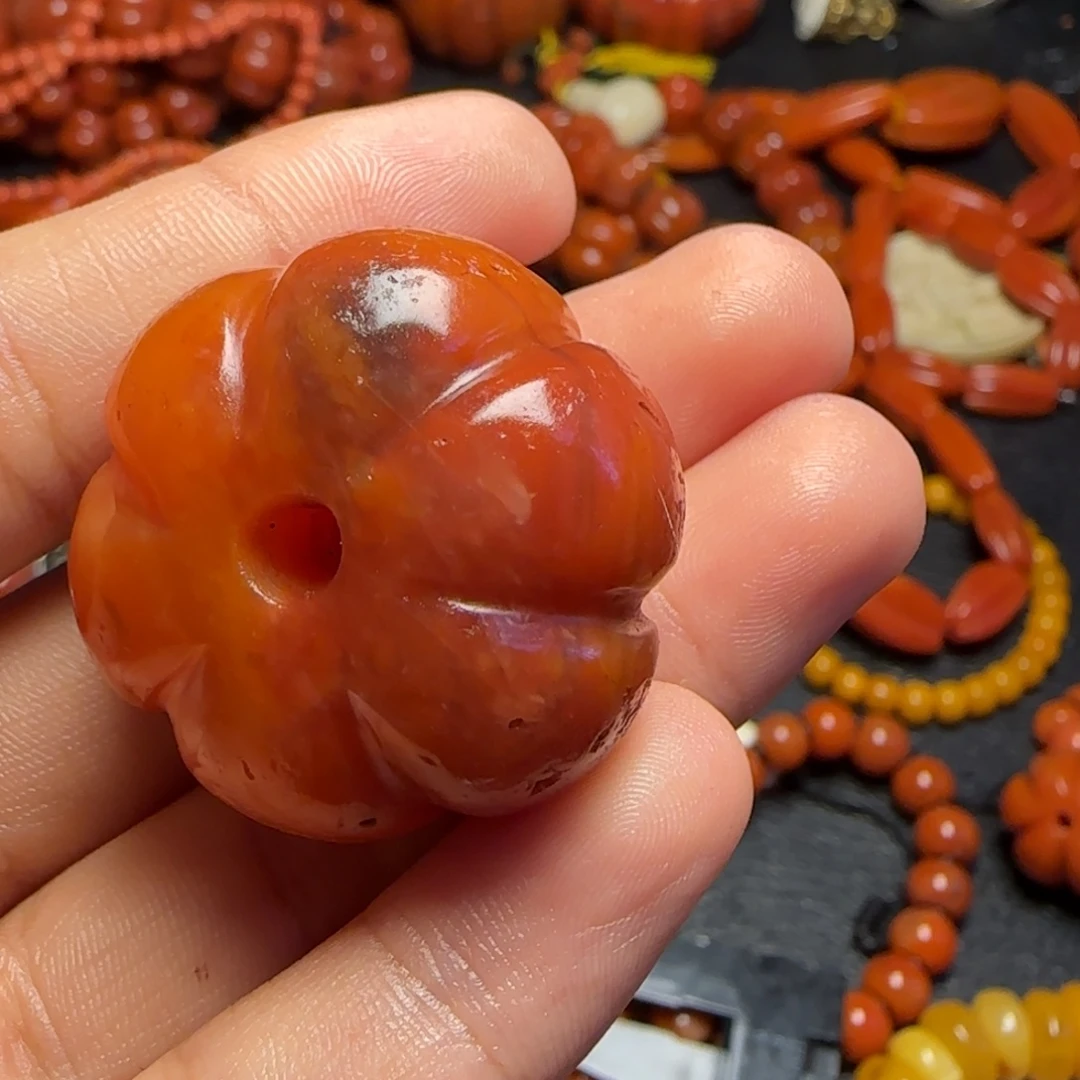 天***宁玻璃颈饰保山好看