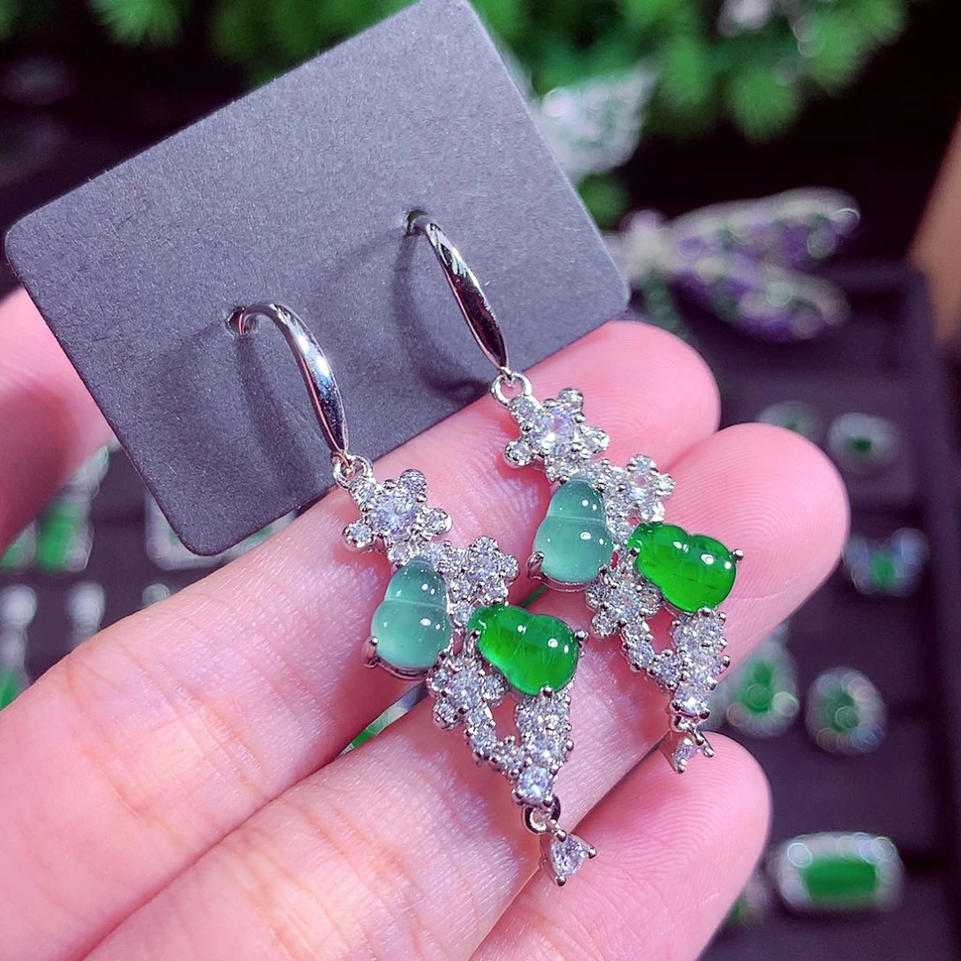 颈饰未镶嵌翡翠天然