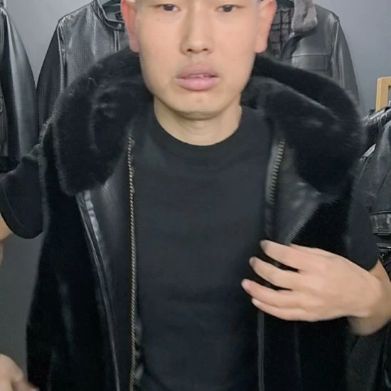 连帽欧貂马甲带里衬