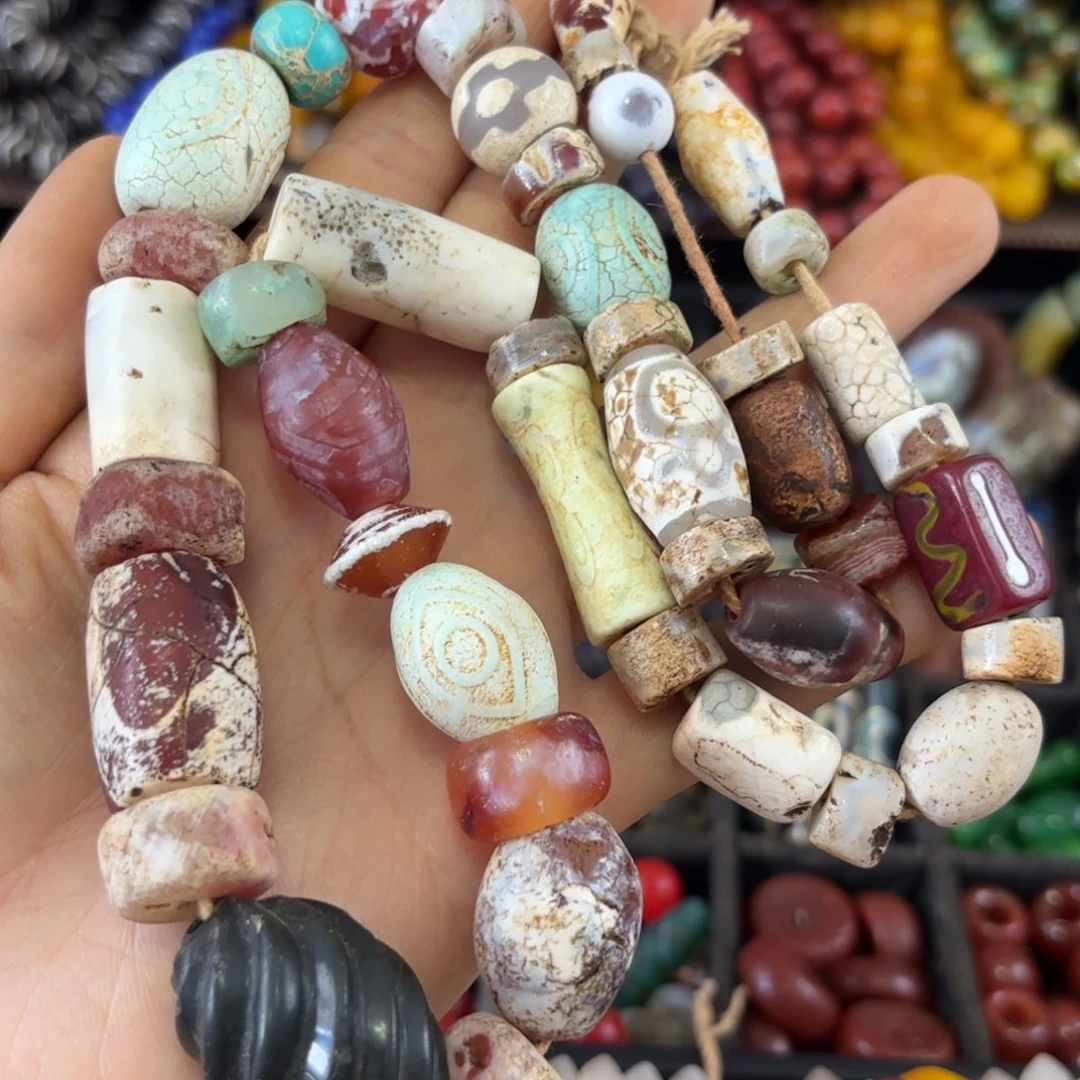 海***）玛瑙/玉髓颈饰未镶嵌