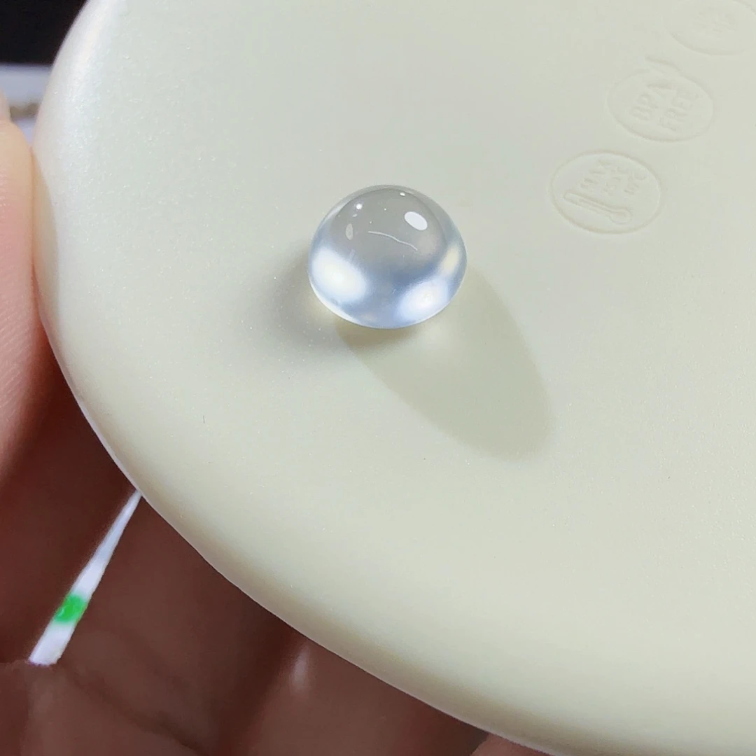 翡翠未镶嵌颈饰钢蛋卡9.1-5.8