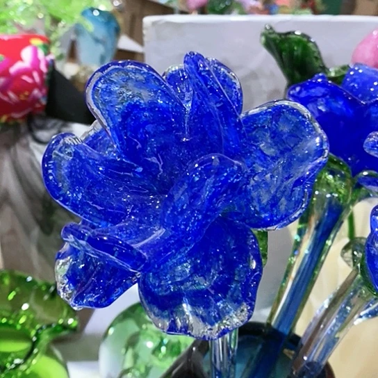 琉璃花瓶高45厘米宽12厘米