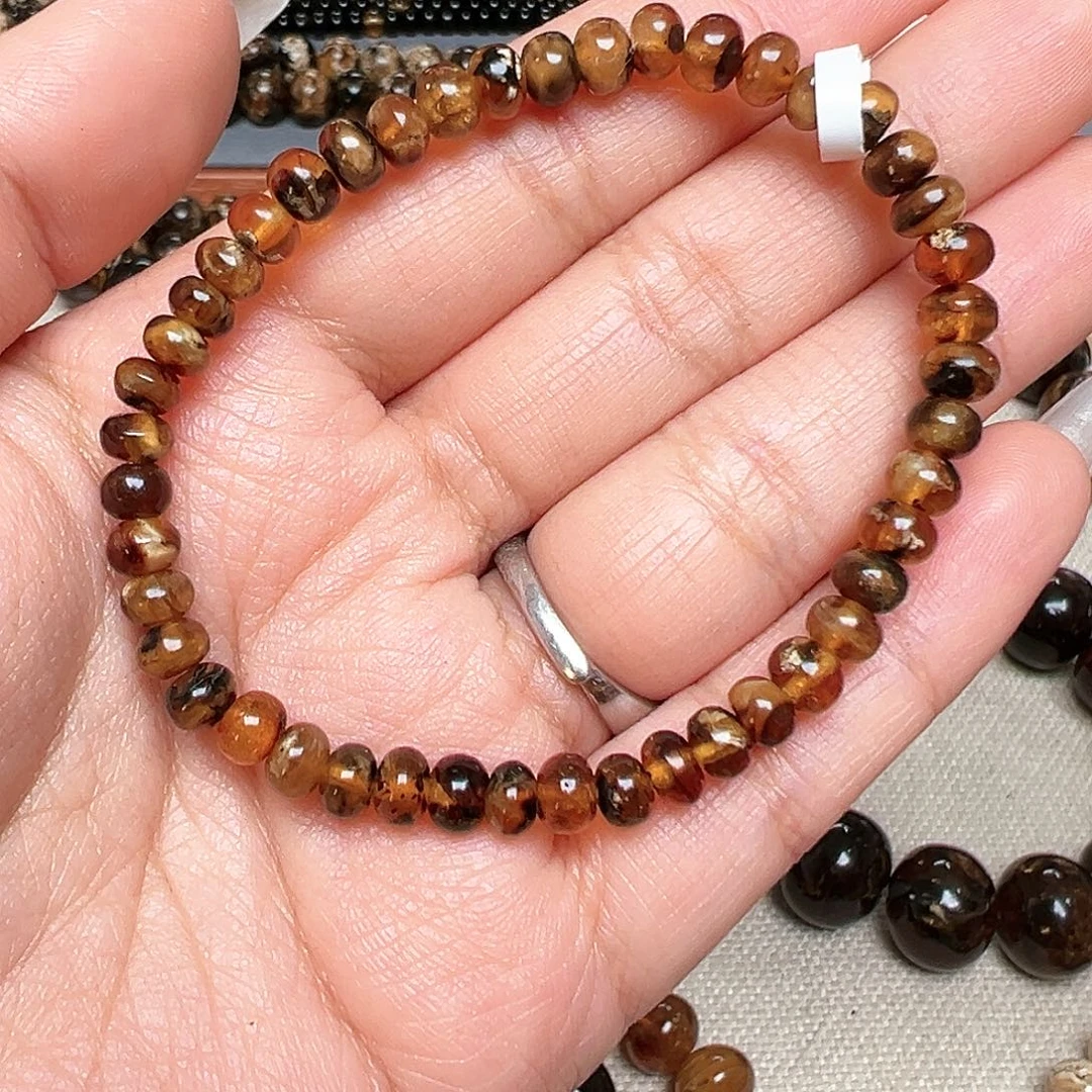 琥珀未镶嵌裸石抚顺琥珀五10670