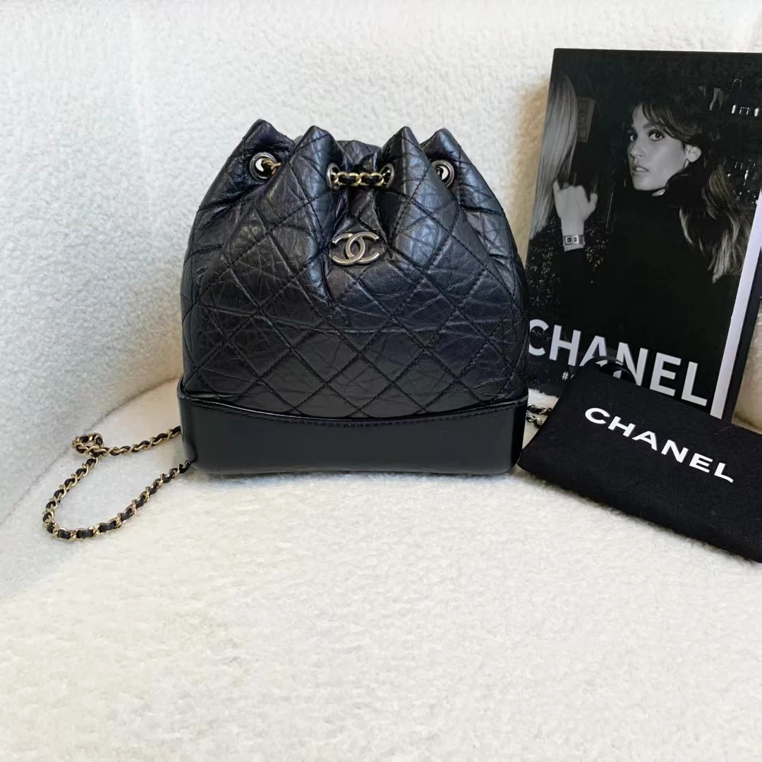 99新 Chanel/香奈儿 壹臻/黑色牛皮流浪双肩包小号22芯片89669926