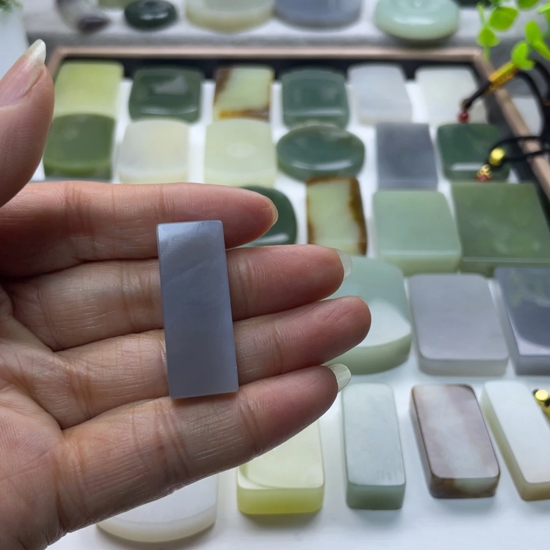 和田玉未镶嵌颈饰T***i