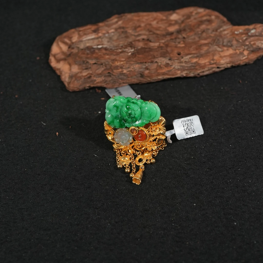 10.13香港王老板-翡翠戒指k41