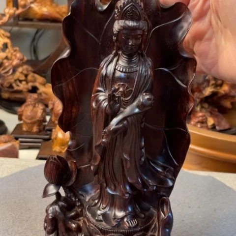 【闪购商品】小叶紫檀把件……………………..