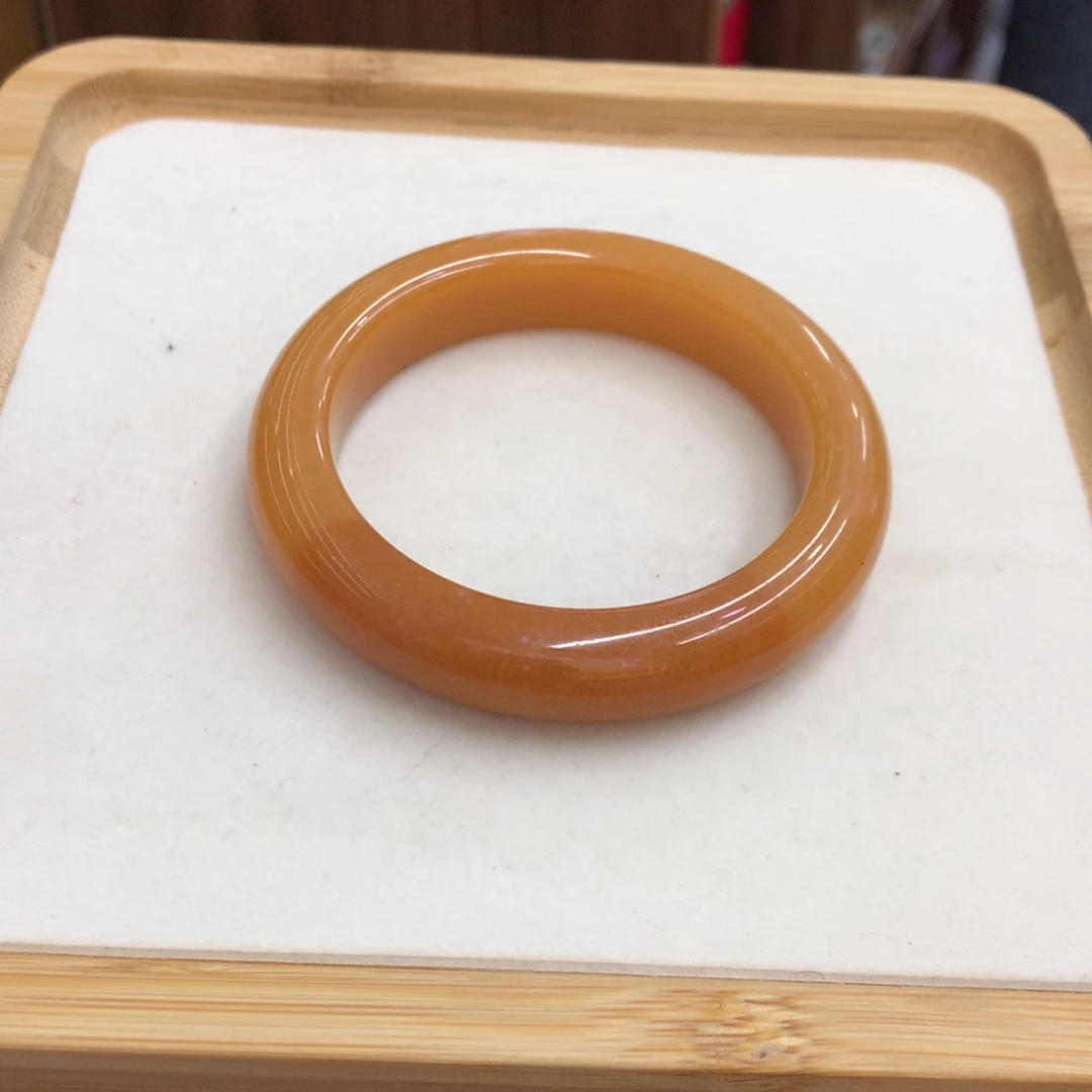 石英质玉未镶嵌手镯