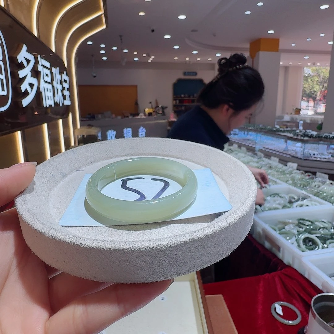 和田玉未镶嵌手镯287