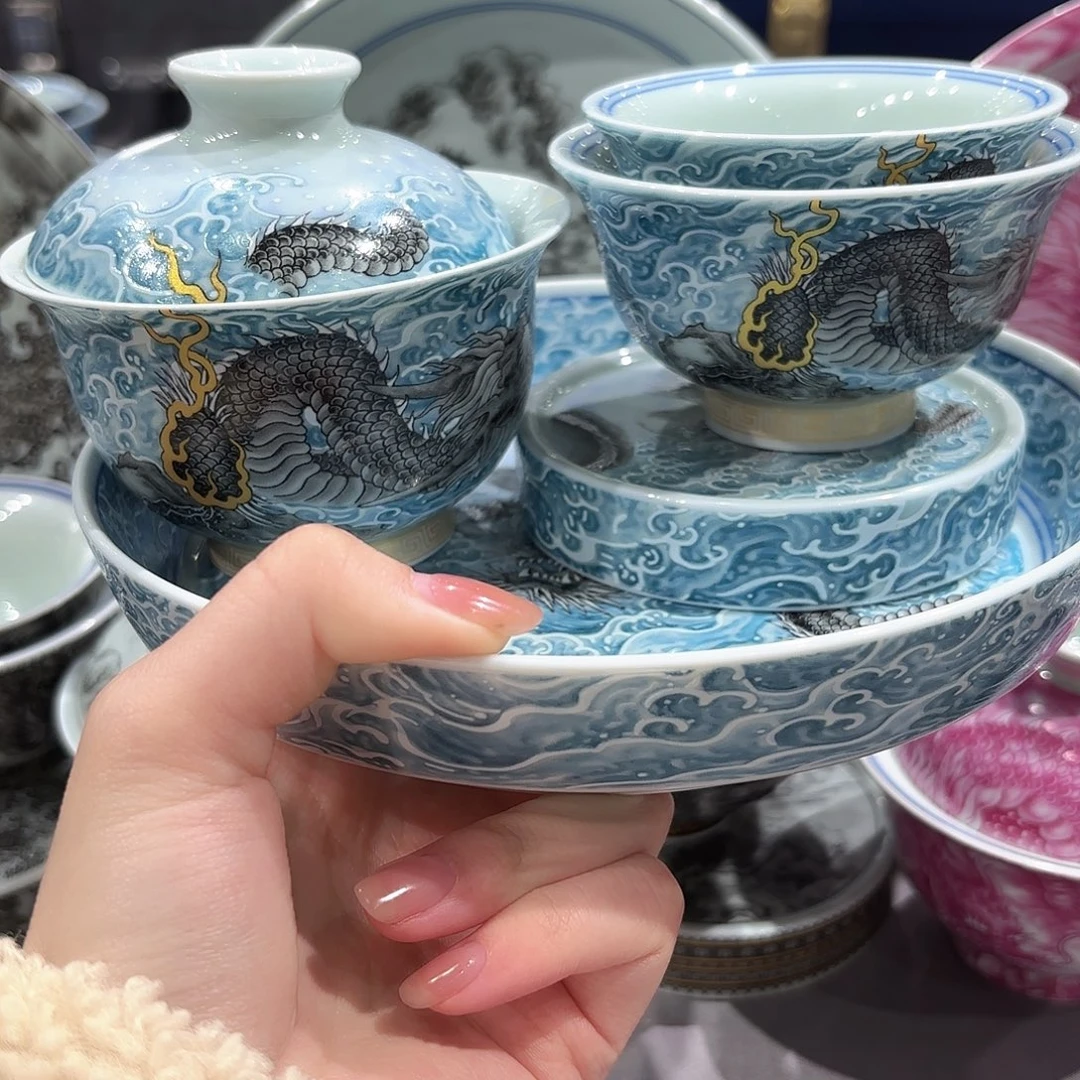 瓷片景德镇瓷器精品陈列