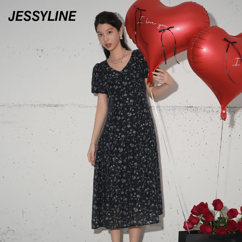 jessyline2025夏季新款 杰茜莱印花收腰长款连衣裙 523211292