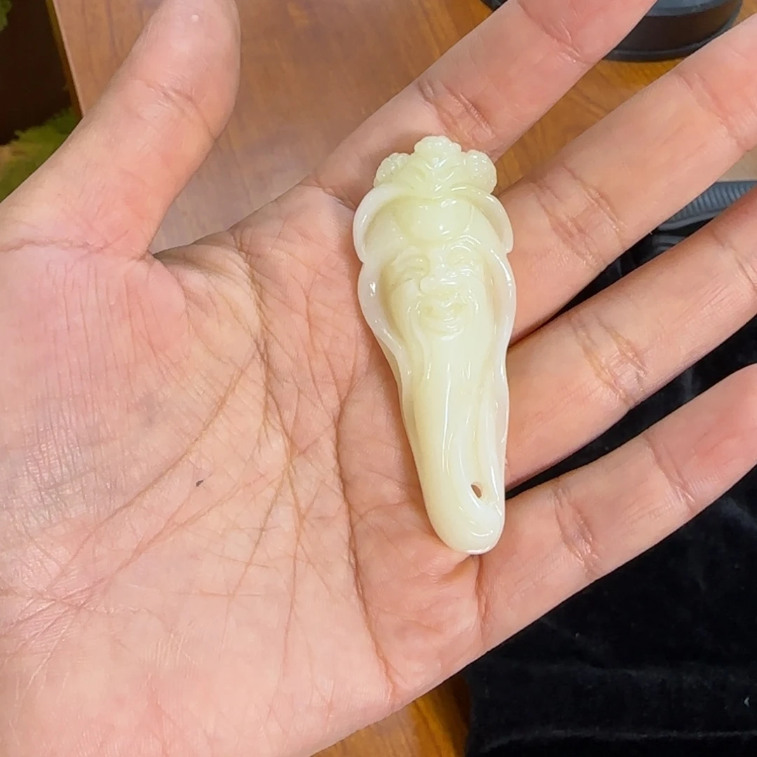颈饰未镶嵌和田玉
