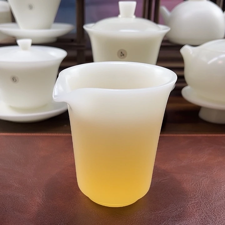 隐唐窑/璞玉素烧自生釉200ml公道杯