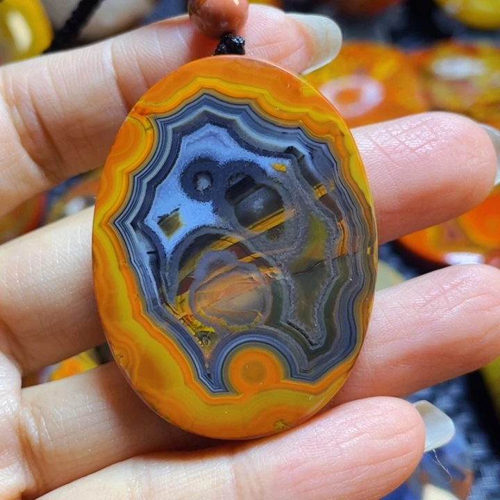 未镶嵌战国红吊坠玛瑙/玉髓