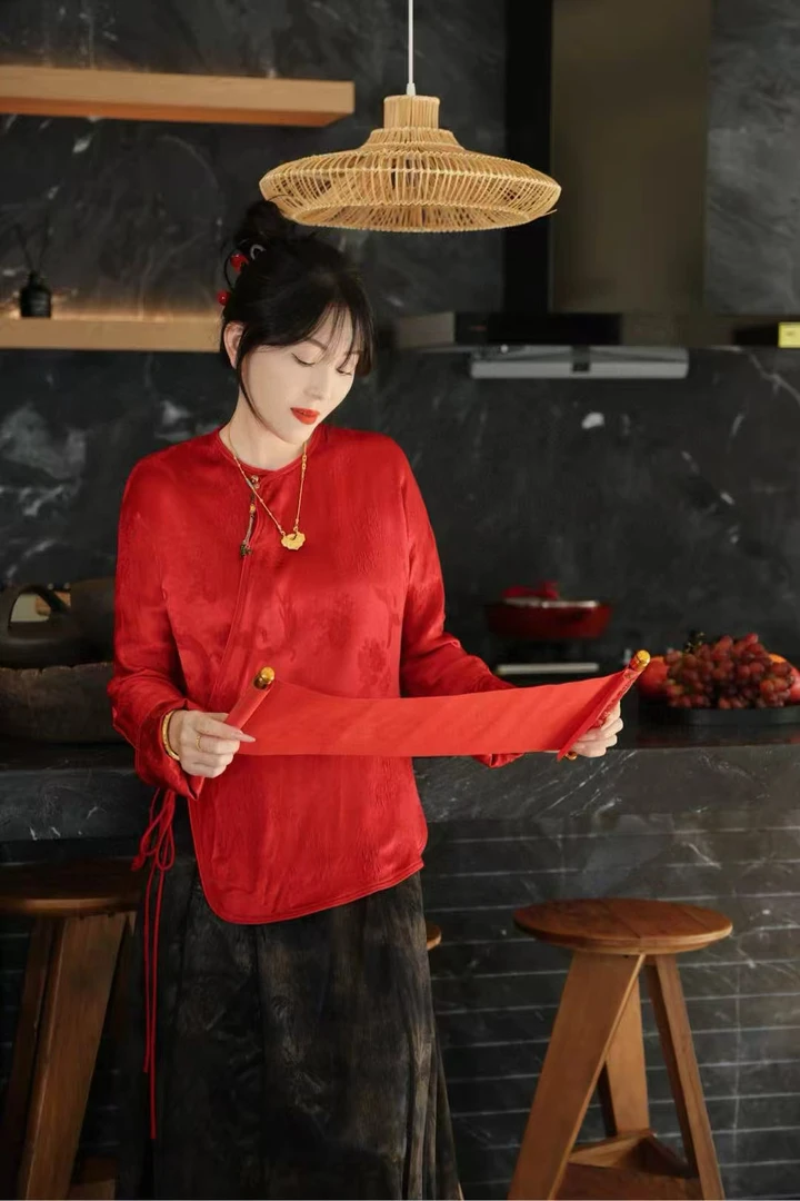 玛薇丝《小欢喜》国风衬衣网红夏季红色中国风民族风绣花时尚复古