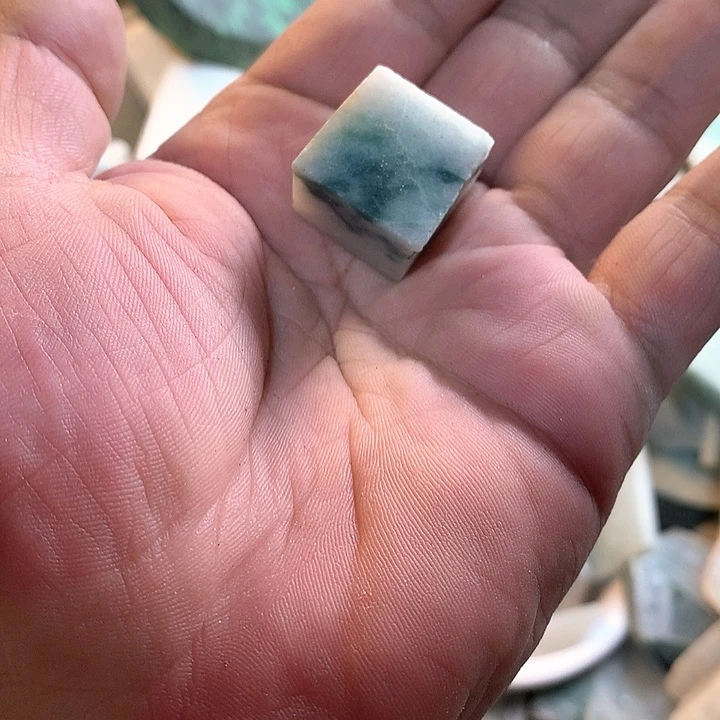 裸石翡翠天然翡翠