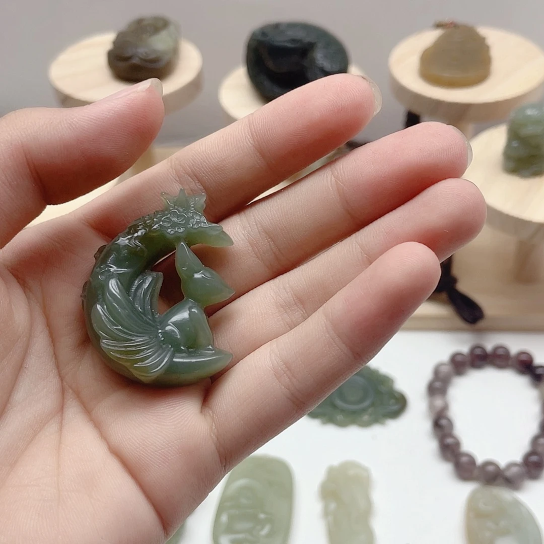 颈饰未镶嵌和田玉