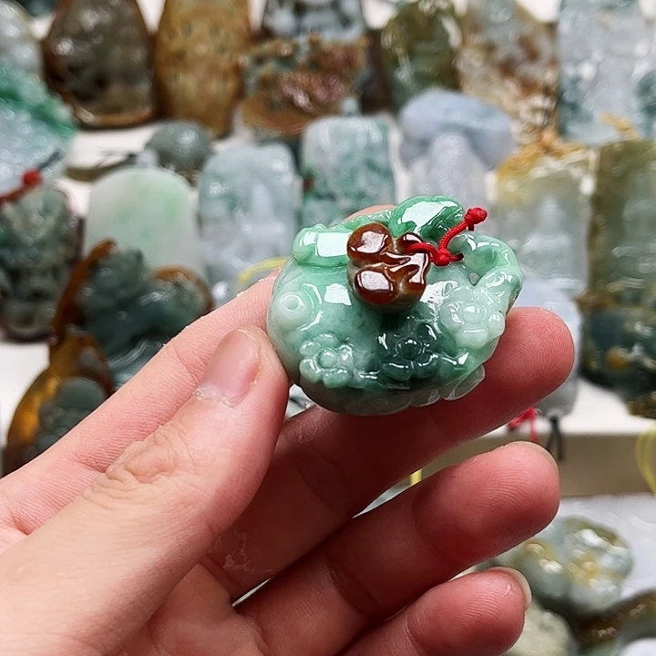 定制翡翠未镶嵌翡翠