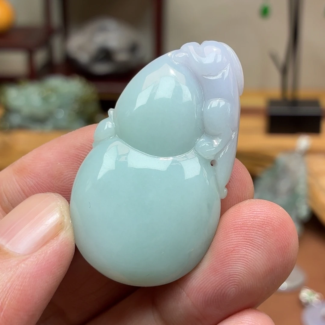 翡翠未镶嵌颈饰挂件