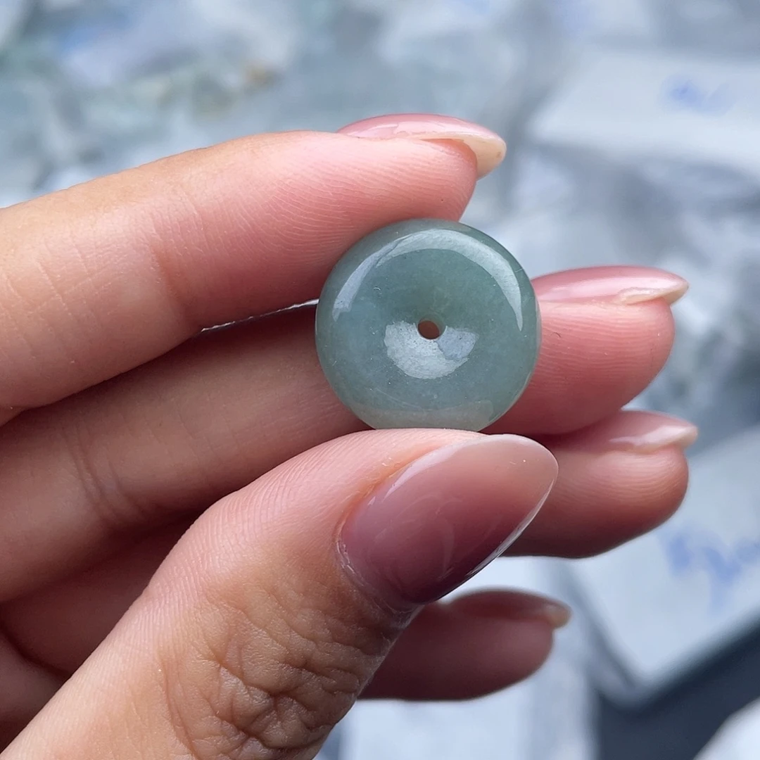 欢***好翡翠未镶嵌颈饰翡翠