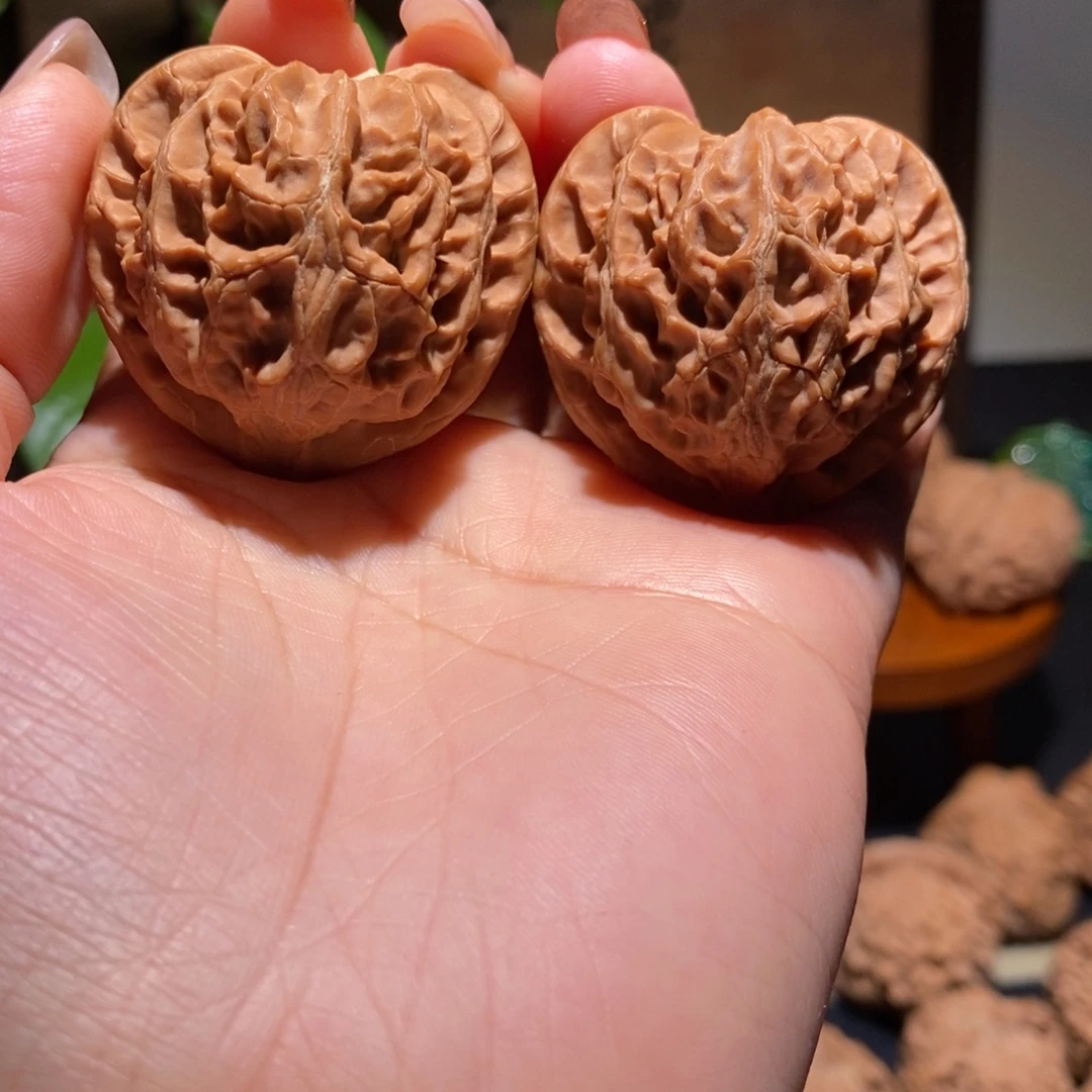 文玩核桃把件桃心灯40