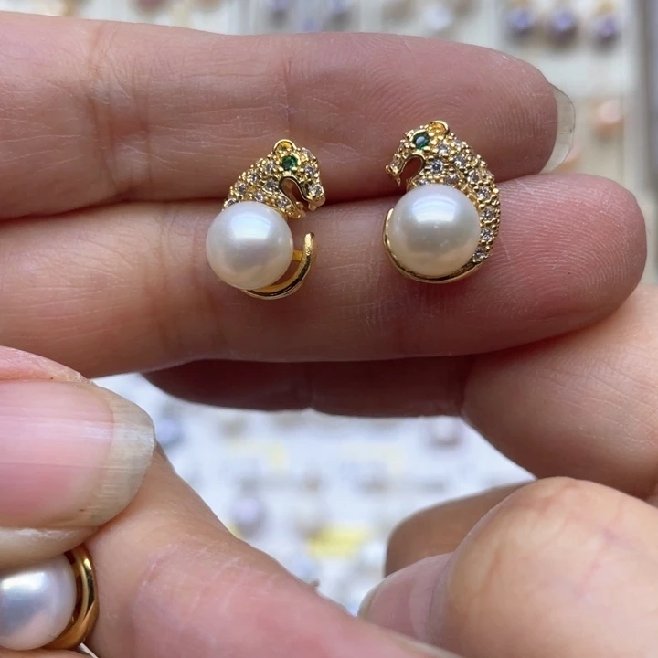 淡水珍珠耳饰未镶嵌