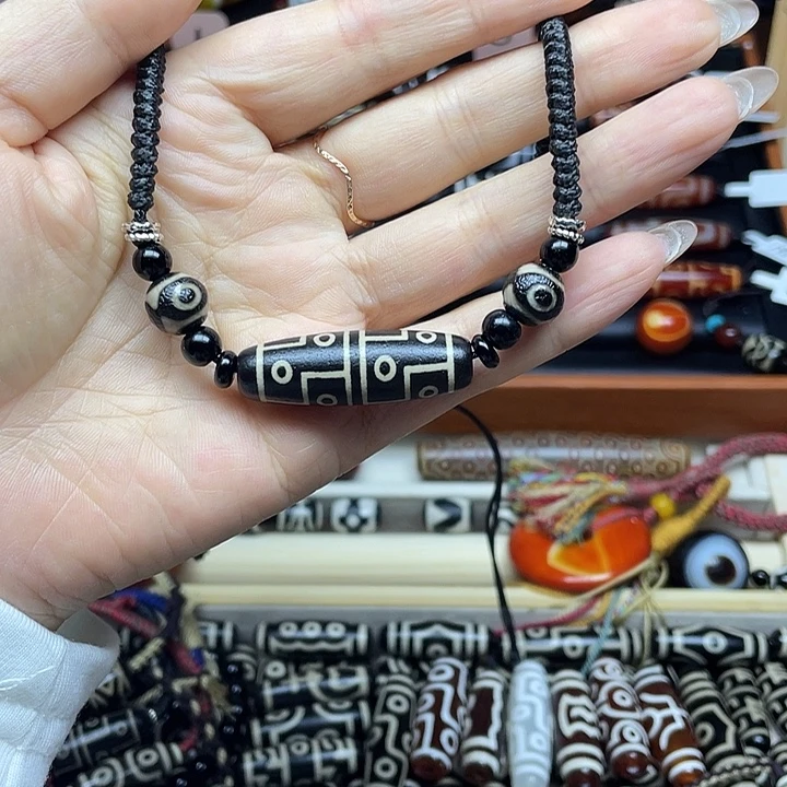 玛瑙/玉髓合金颈饰