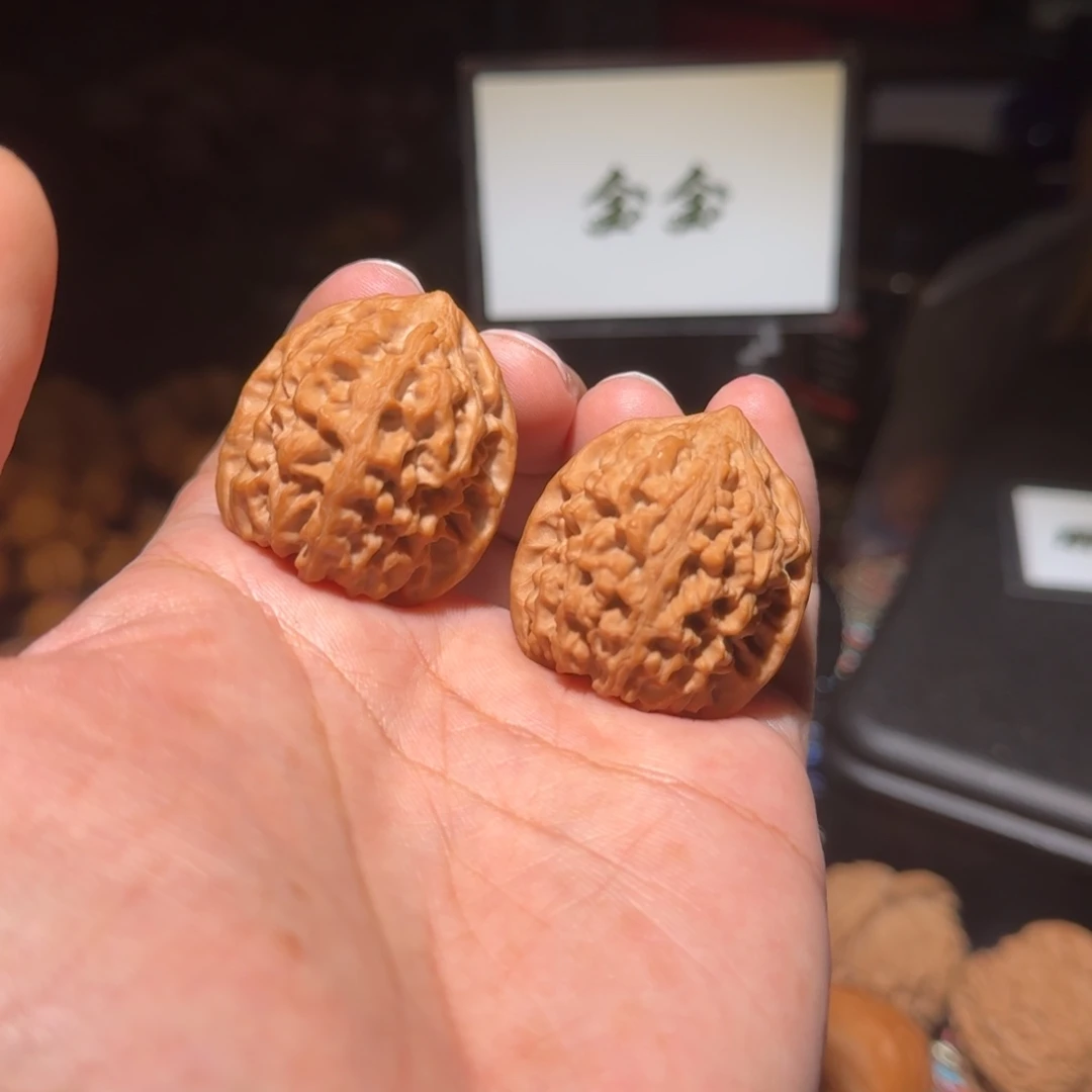 把件文玩核桃1932太行龙纹，尺寸33 35 36