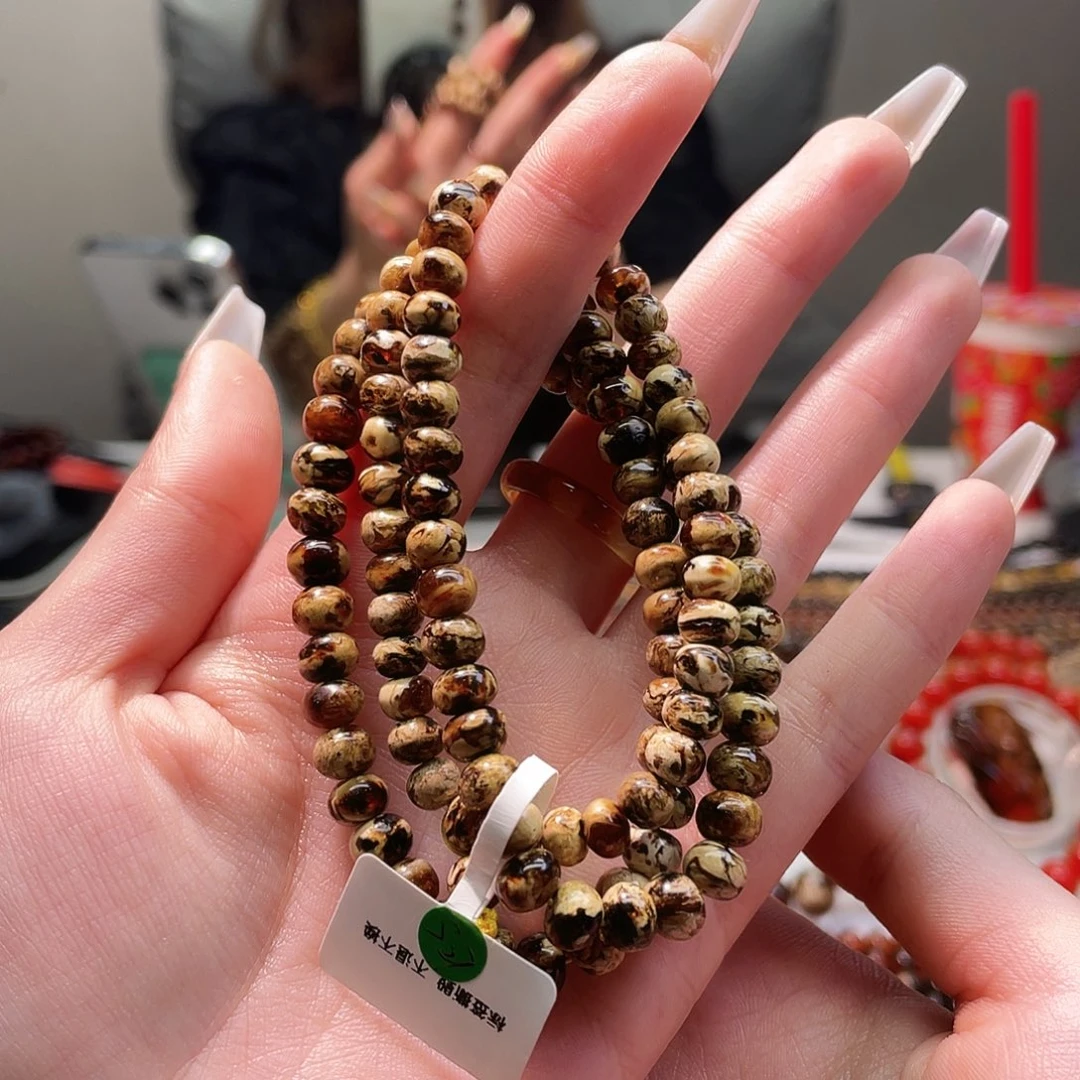 琥珀未镶嵌裸石抚顺琥珀6➕108干白花