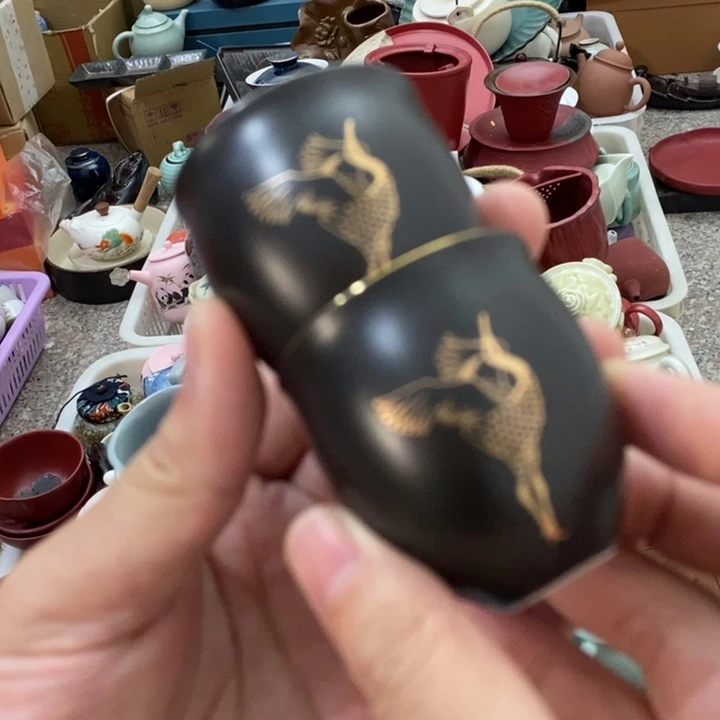 陶瓷艺术品及陶瓷壶