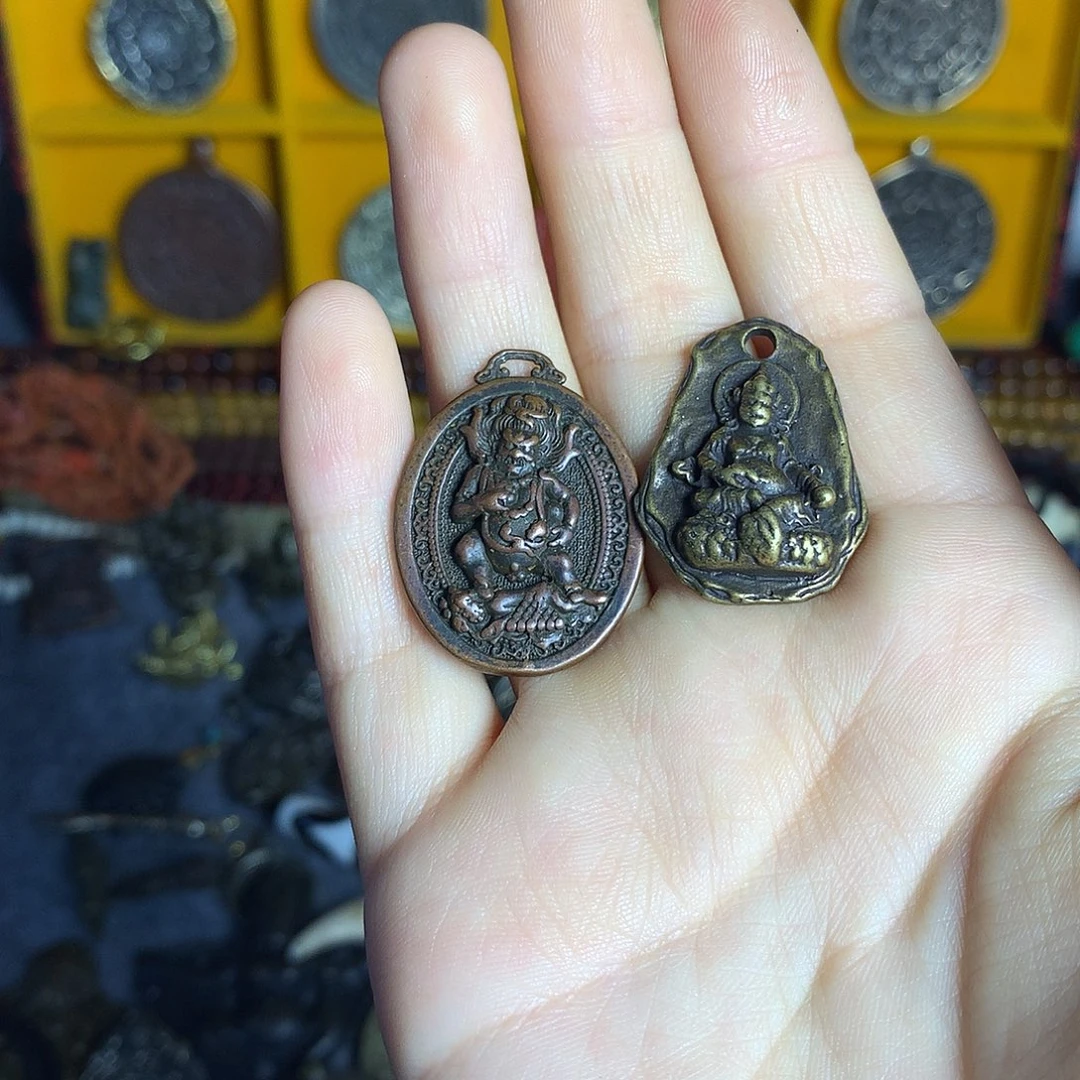 九*大黑天黄财神吊牌