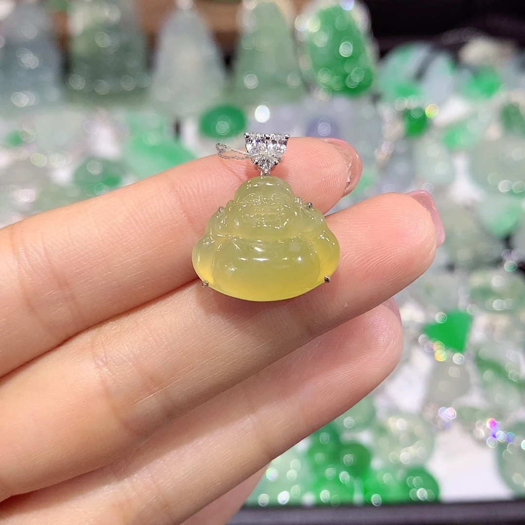 翡翠18K金镶嵌颈饰佛
