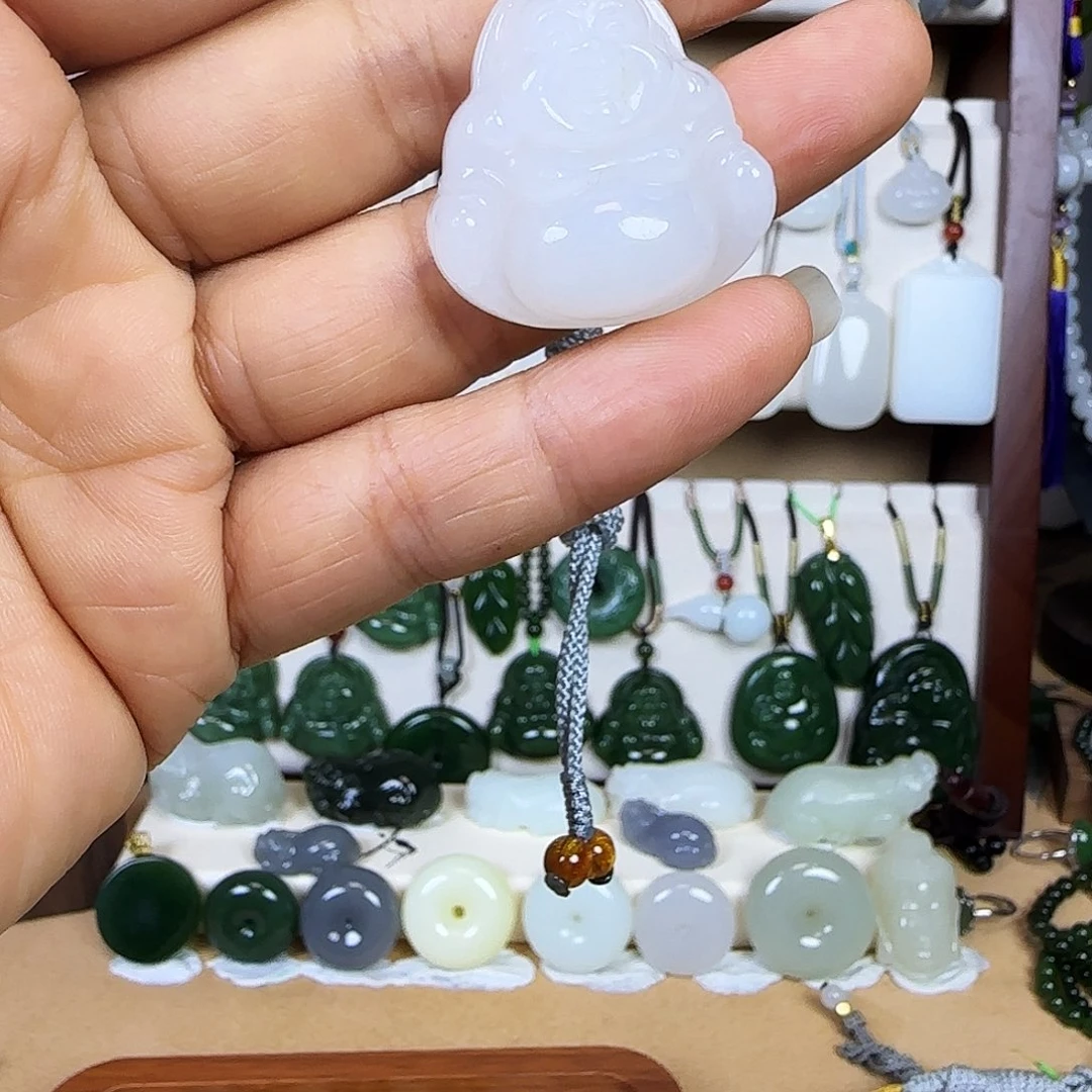 和田玉未镶嵌吊坠(不含链)