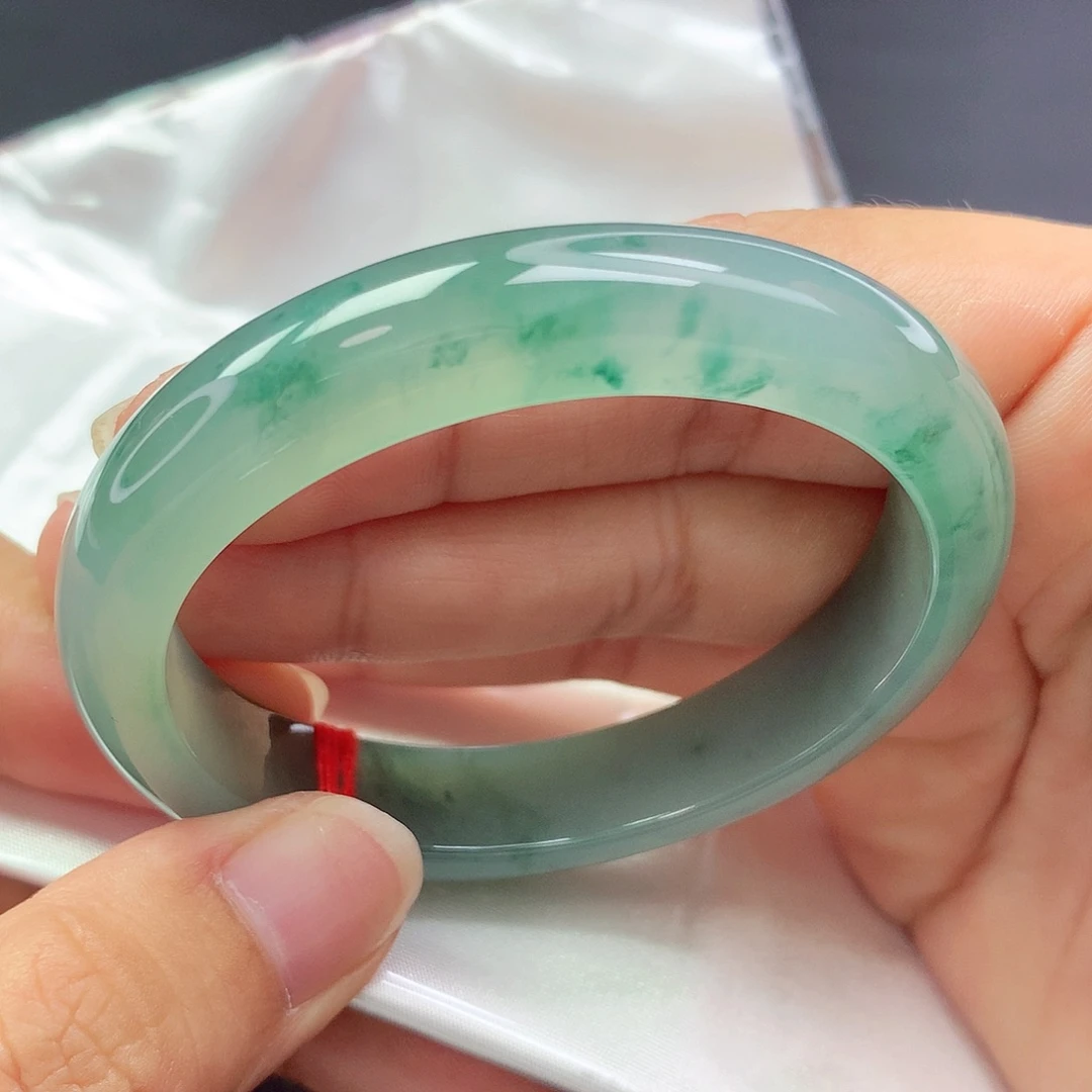 【闪购商品】未镶嵌手镯翡翠贵妃a 897007