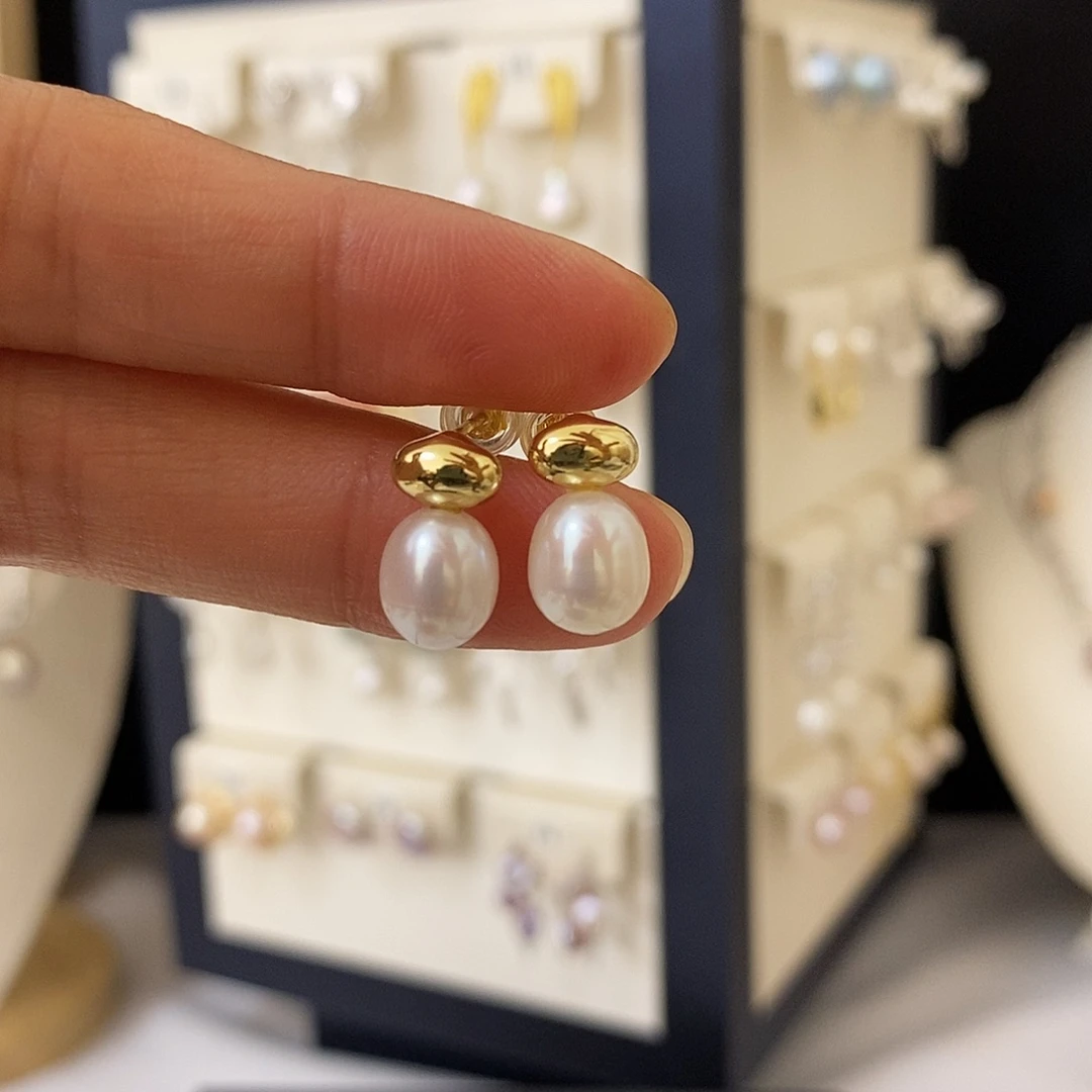 银S925镀金镶嵌淡水珍珠耳饰