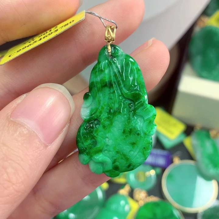 翡翠18K金镶嵌吊坠(不含链)