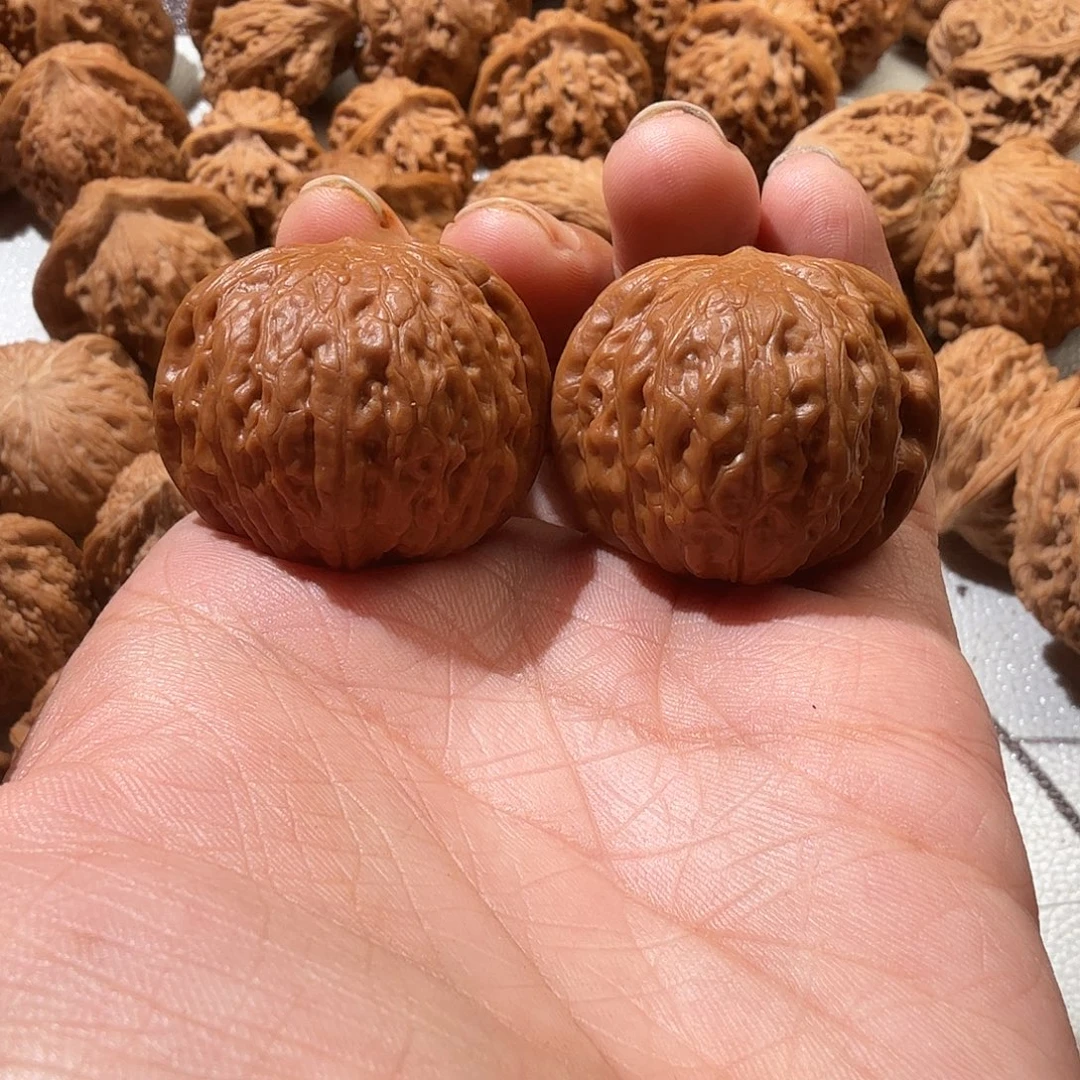 文玩核桃吊坠铁锤