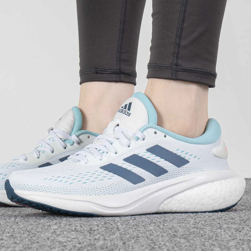 (直播断码专属)Adidas阿迪达斯正品男女同款运动缓震跑步鞋GW9100
