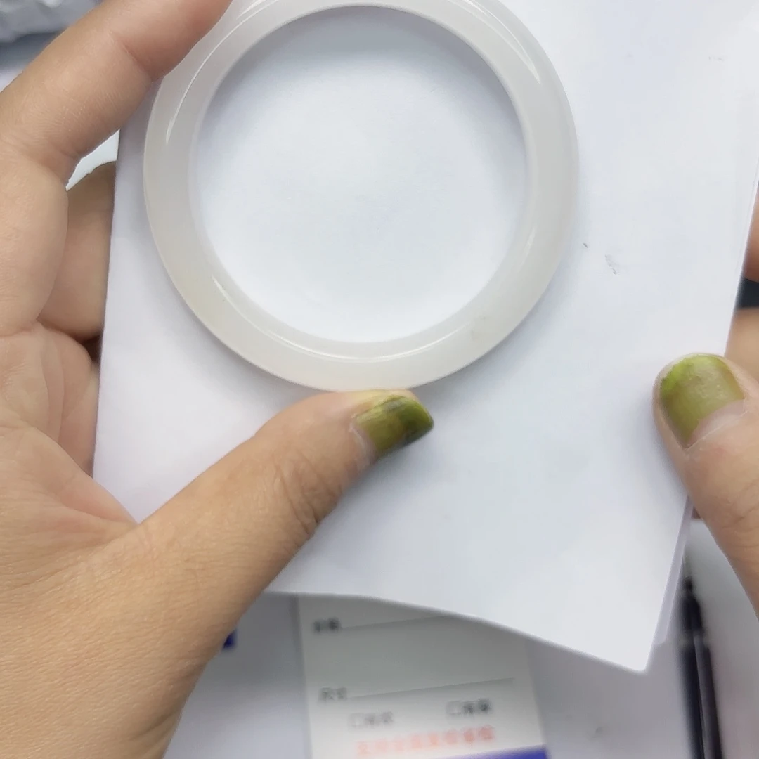 石英质玉未镶嵌手镯3/56