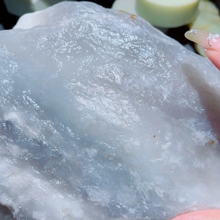 和田玉（糖玉）未镶嵌珠宝奇石