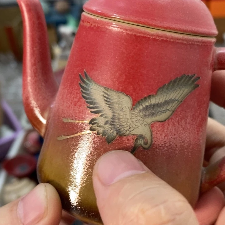 陶瓷艺术品及陶瓷壶