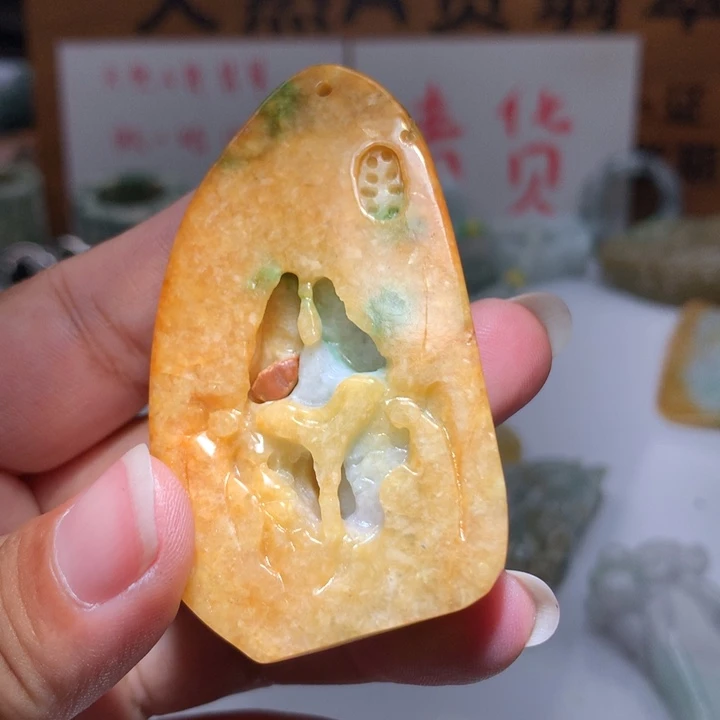 翡翠未镶嵌颈饰保真天然A货翡翠