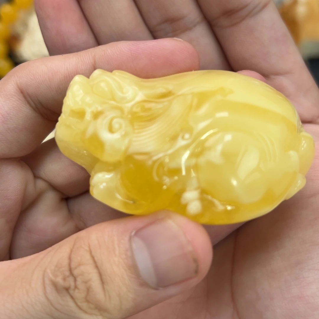 未镶嵌颈饰琥珀蜜蜡
