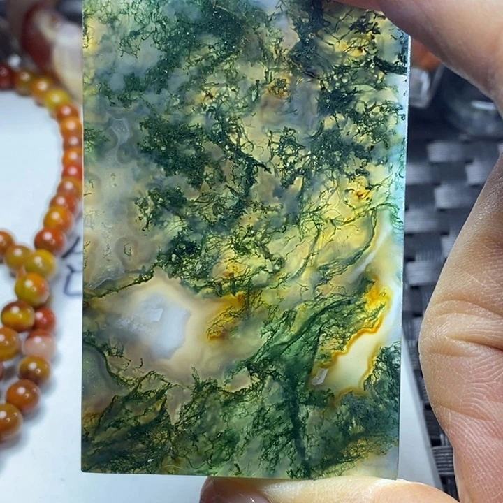 玛瑙/玉髓颈饰未镶嵌万***云