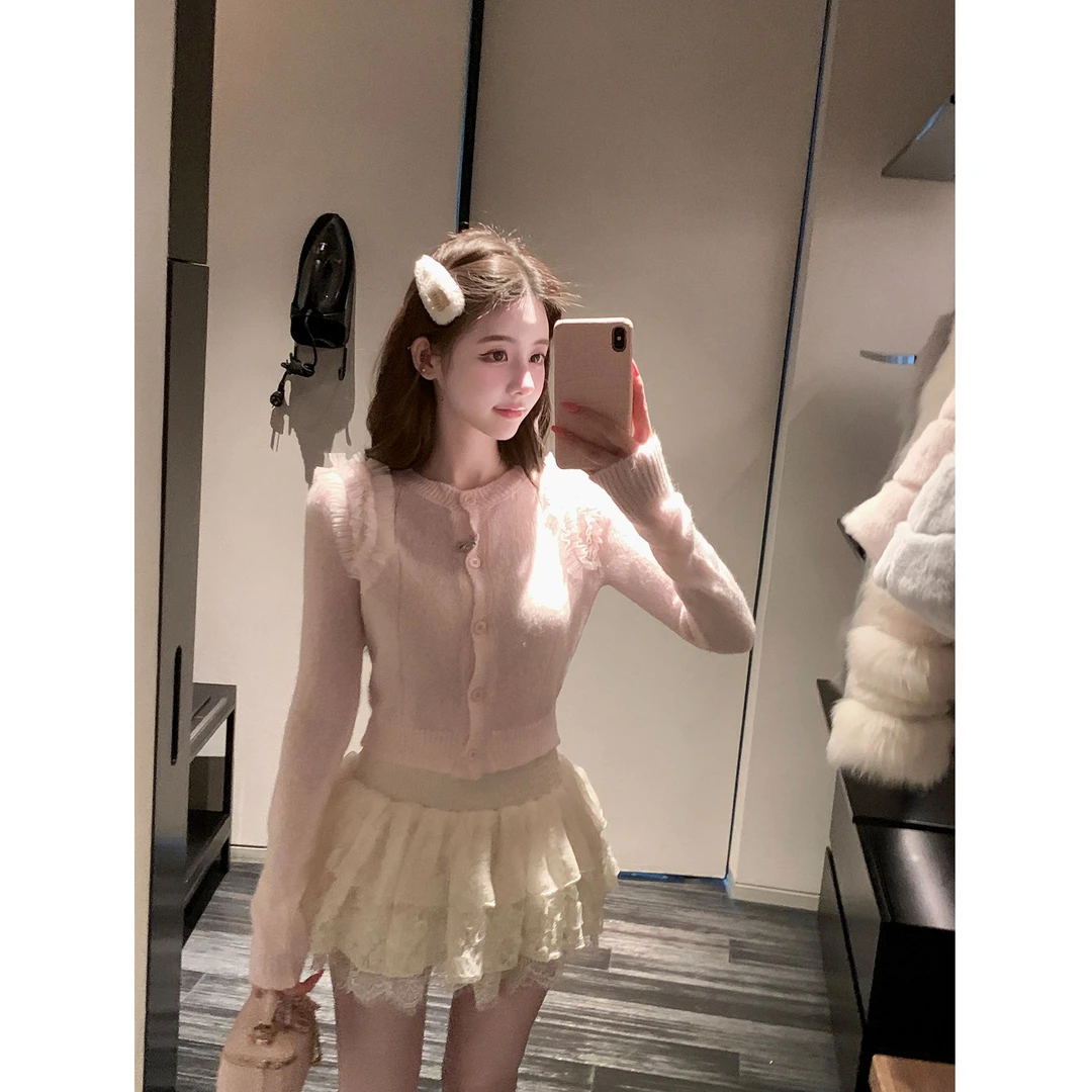 【云朵舒芙蕾】2025秋冬新款时尚网纱拼接针织上衣配显瘦半身裙套装