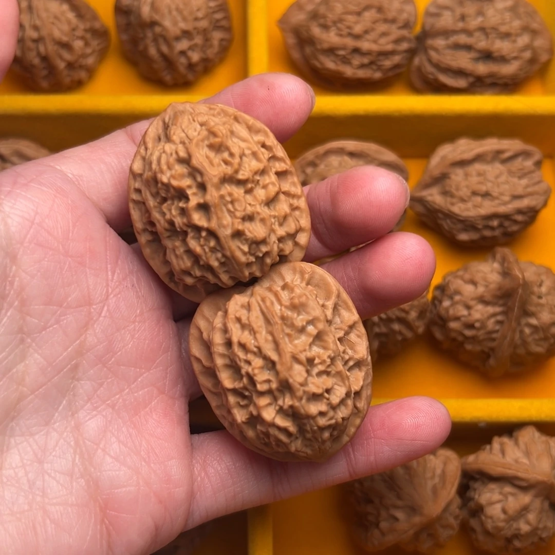 S***H文玩核桃把件文玩核桃