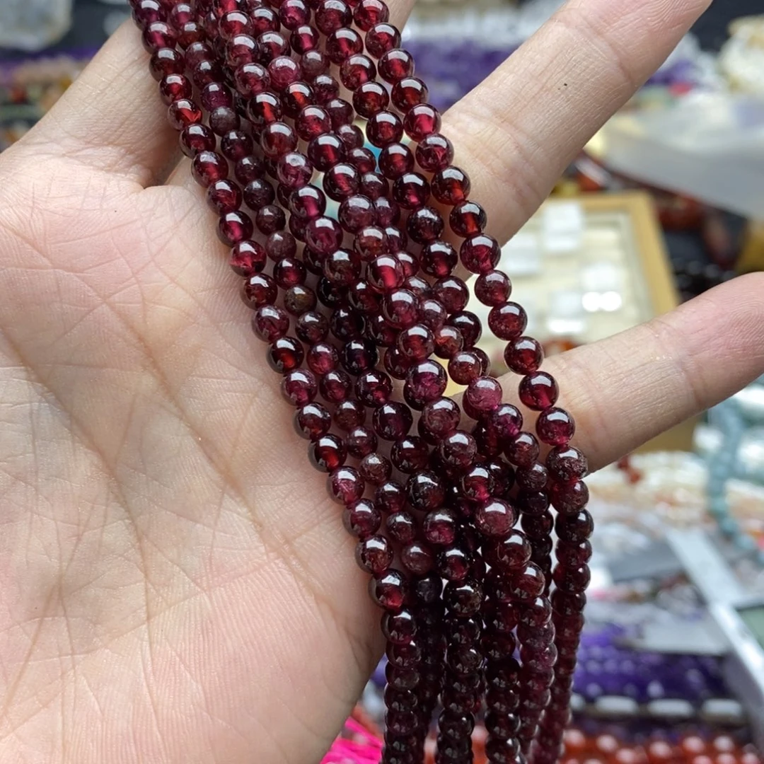 玛瑙/玉髓未镶嵌珠宝半成品一条天然4mm+石榴石圆珠