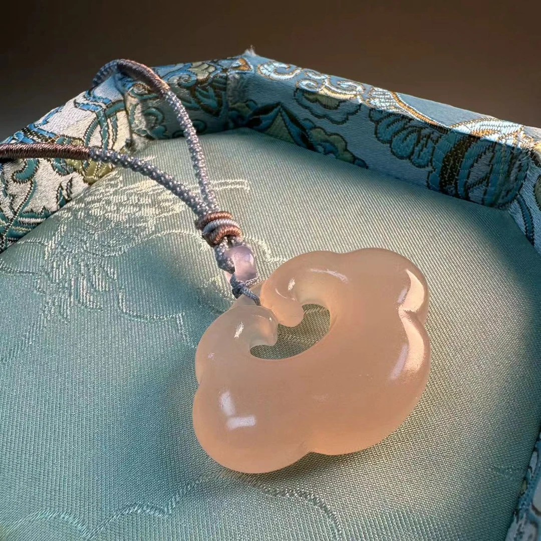 【称心如意锁】冰藕粉冰透显白文创创意毛衣链 多样性发其中一个