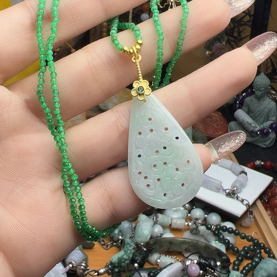 翡翠颈饰未镶嵌吊坠