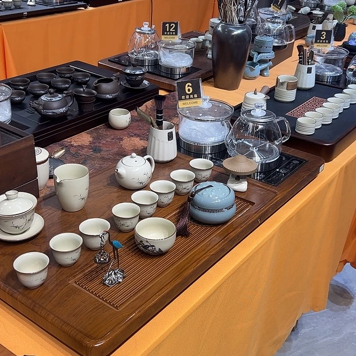 有咩分別⋯⋯唔使返